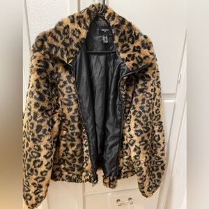 Forever 21 Faux Fur Leopard Print Jacket 🐆 Size XL